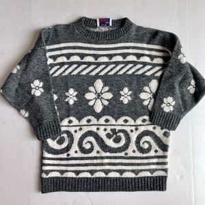 Vintage 80s Floral Gray & White Knit Sweater
